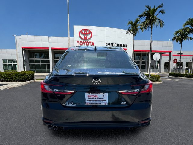 Used 2025 Toyota Camry SE FWD image 6