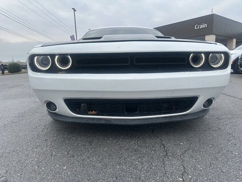 Used 2018 Dodge Challenger R/T Plus image 10