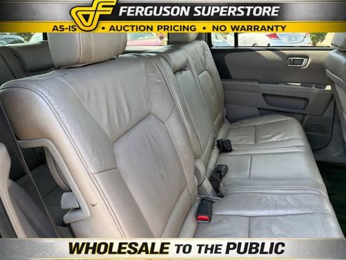Used 2014 Honda Pilot Touring image 27