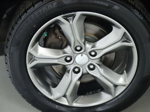 Used 2017 Dodge Journey Crossroad w/ Popular Equipment Group image 12