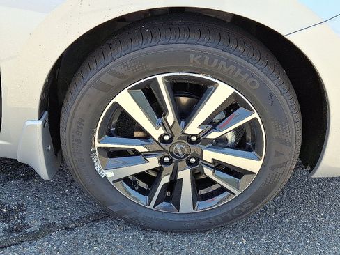 New 2025 Nissan Versa SV w/ Trunk Package image 5