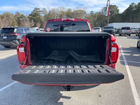 Used 2024 GMC Canyon Elevation w/ Convenience Package image 22