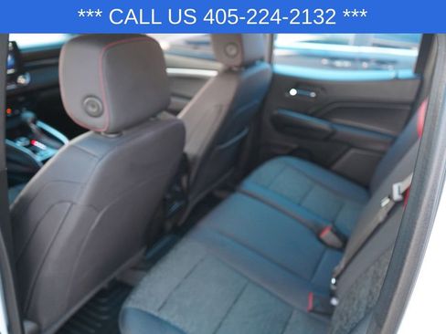 Used 2024 Chevrolet Colorado Z71 w/ Z71 Convenience Package 2 AWD/4WD image 30