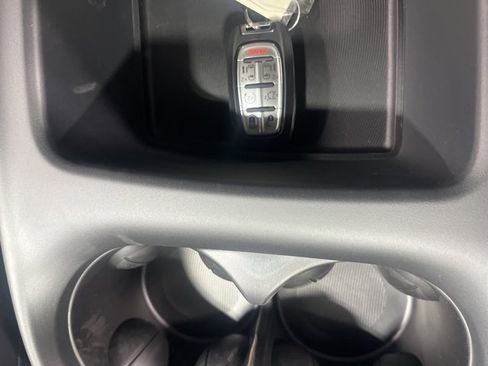 New 2026 Chrysler Pacifica Select image 21