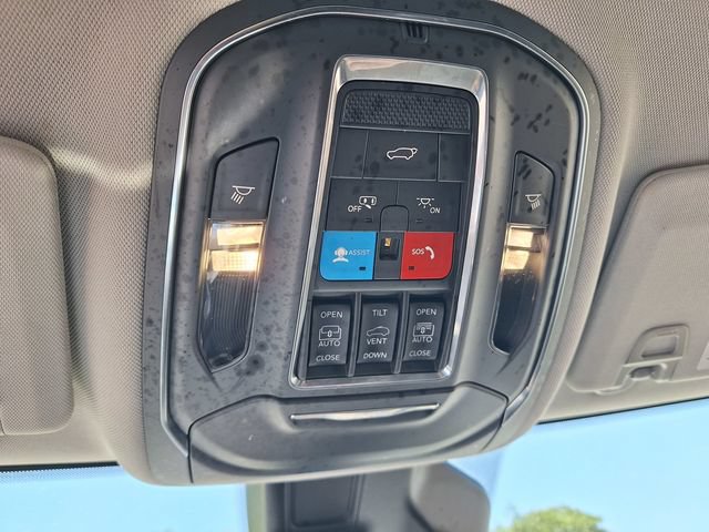 Used 2023 Jeep Grand Cherokee L Limited w/ Trailer Tow Group (B) AWD/4WD image 59