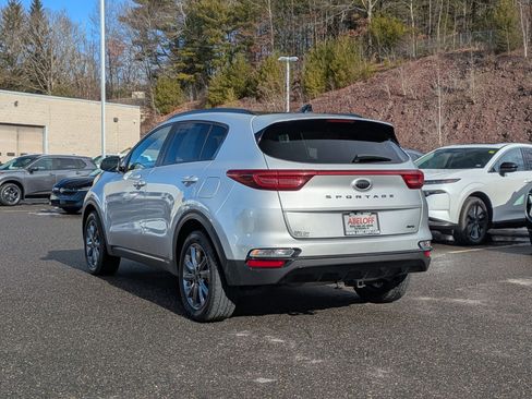 Used 2021 Kia Sportage S w/ S AWD Premium Package image 6