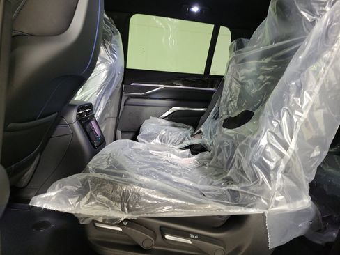 New 2025 Cadillac Escalade IQ Sport 1 w/ LPO, ONYX Package image 14