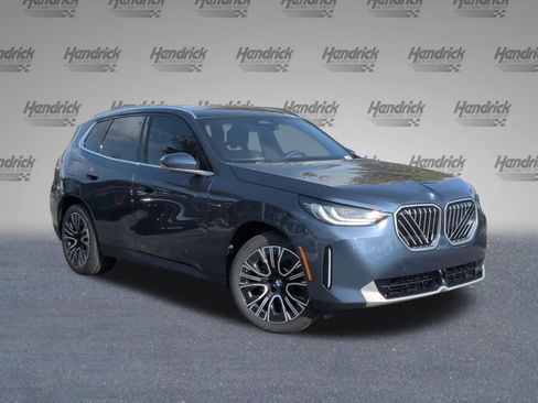 Used 2026 BMW X3 xDrive30i w/ Convenience Package AWD/4WD image 2