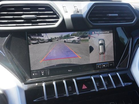 Used 2020 Lamborghini Urus AWD/4WD image 55