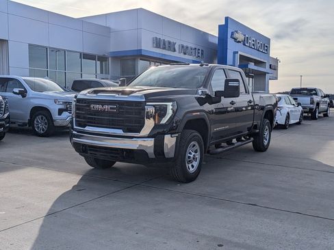 New 2026 GMC Sierra 2500 Pro image 1
