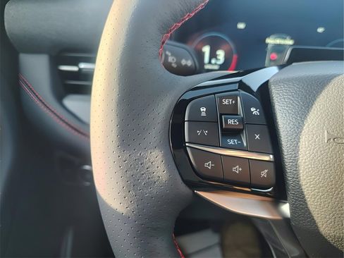 New 2026 Ford Explorer ST-Line w/ ST-Line Street Pack image 15