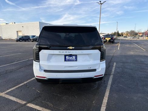 New 2026 Chevrolet Suburban LT w/ Comfort Package image 6