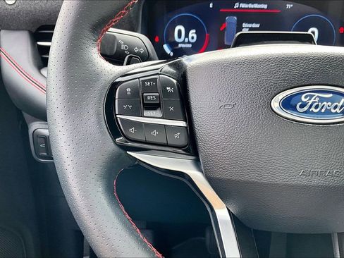 Certified 2025 Ford Explorer ST image 18