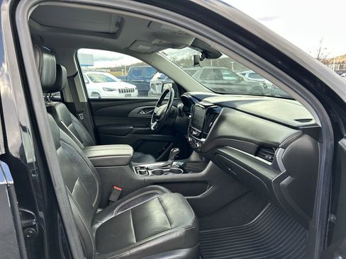 Used 2020 Chevrolet Traverse Premier w/ Redline Edition image 11