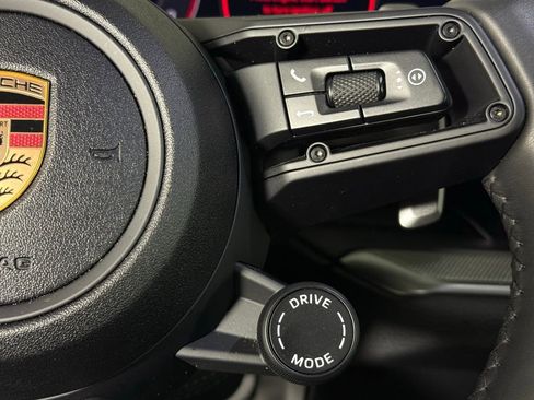 Certified 2025 Porsche Cayenne image 39