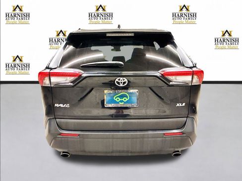 Used 2024 Toyota RAV4 XLE image 6