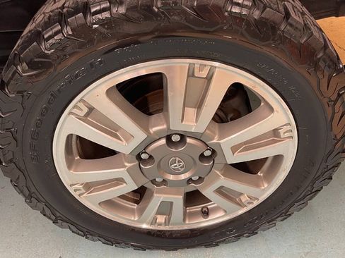 Used 2016 Toyota Tundra Platinum RWD image 14