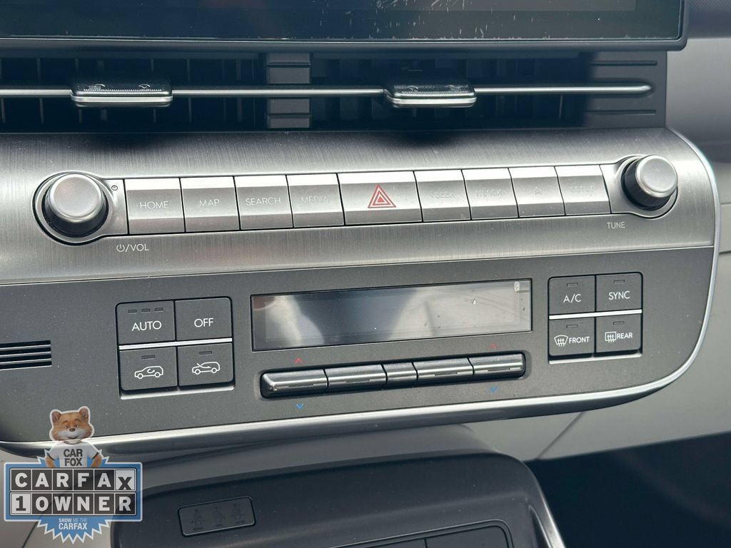 Used 2025 Hyundai Kona Limited AWD/4WD image 30