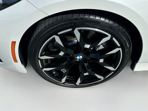 Certified 2025 BMW 330i Sedan w/ M Sport Package RWD image 34