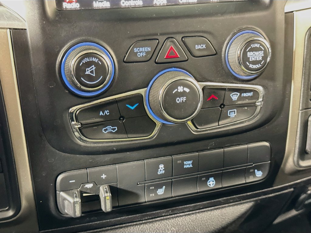 Used 2015 RAM 3500 Big Horn AWD/4WD image 16