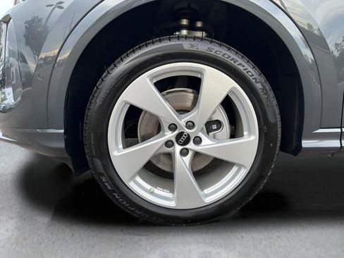 New 2025 Audi Q5 Premium Plus image 9