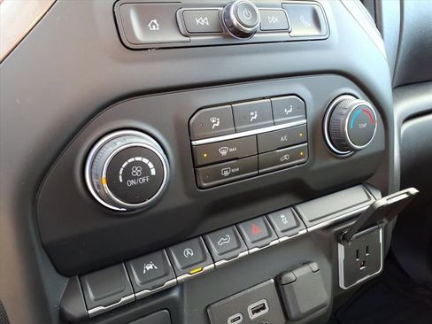 Used 2024 Chevrolet Silverado 1500 Custom w/ LPO, Dark Essentials Package image 25