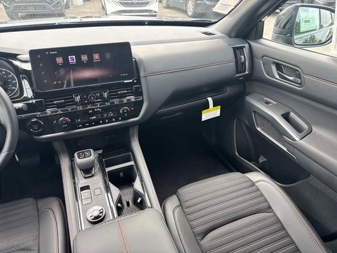 New 2026 Nissan Pathfinder Rock Creek AWD/4WD image 20