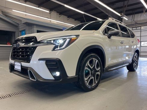 Certified 2023 Subaru Ascent Touring image 3