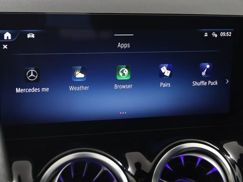 Used 2024 Mercedes-Benz GLA 35 AMG 4MATIC image 43