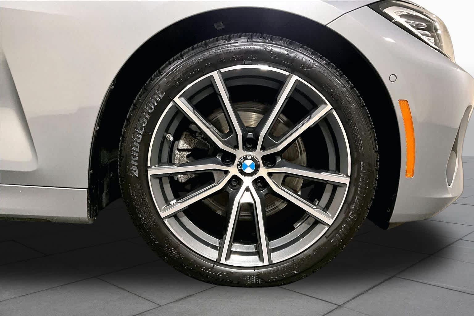 Used 2023 BMW 430i xDrive Coupe w/ Premium Package AWD/4WD image 10