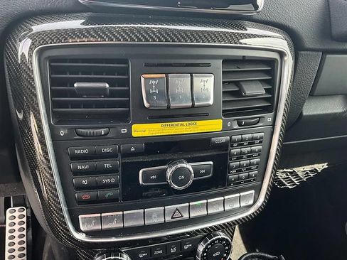 Used 2015 Mercedes-Benz G 63 AMG 4MATIC image 20