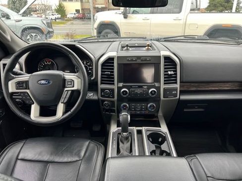 Used 2019 Ford F150 Lariat w/ Equipment Group 502A Luxury image 8