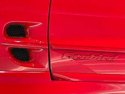 Used 1998 Pontiac Firebird Formula w/ Opt Pkg image 11