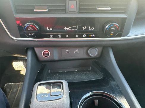 Used 2023 Nissan Rogue SV AWD/4WD image 43