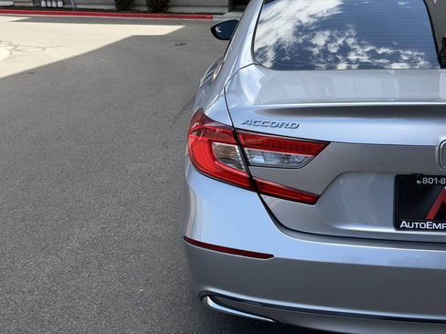Used 2020 Honda Accord Hybrid image 5
