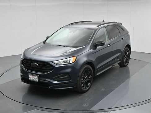 Used 2022 Ford Edge SE w/ Black Appearance Package image 40