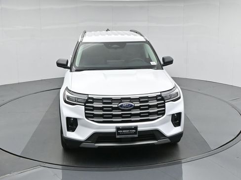 New 2026 Ford Explorer Active RWD image 41
