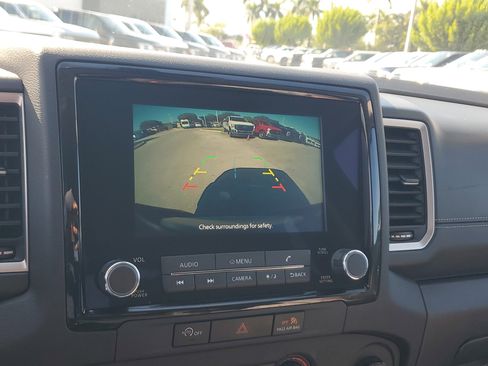 Certified 2024 Nissan Frontier SV image 10