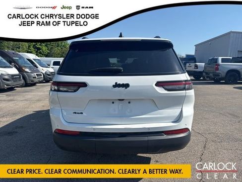 Used 2023 Jeep Grand Cherokee L Laredo AWD/4WD image 7
