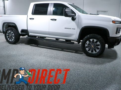 Used 2024 Chevrolet Silverado 2500 Custom w/ Custom Value Package AWD/4WD image 7
