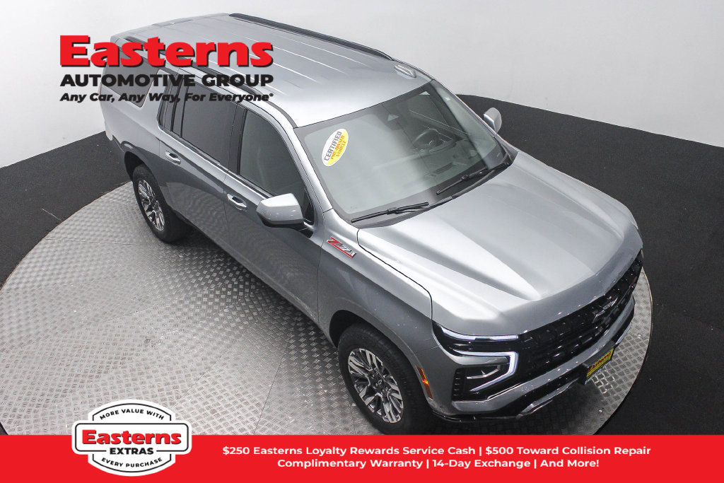 Used 2025 Chevrolet Suburban Z71 AWD/4WD image 4