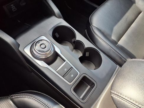 Used 2024 Ford Escape Platinum AWD/4WD image 21