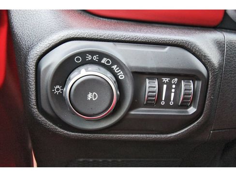 Used 2019 Jeep Wrangler Unlimited Rubicon AWD/4WD image 23