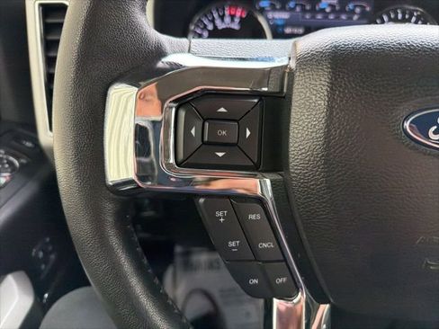 Used 2020 Ford F250 Lariat w/ Chrome Package AWD/4WD image 16