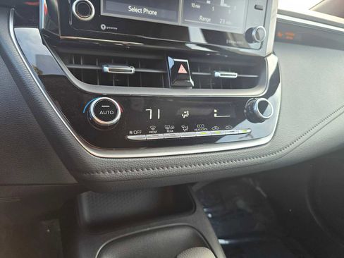 Used 2022 Toyota Corolla SE image 28