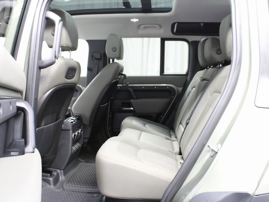 Used 2020 Land Rover Defender 110 S AWD/4WD image 10
