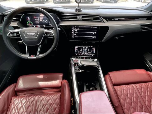 Used 2023 Audi e-tron S Prestige w/ Prestige Package AWD/4WD image 14