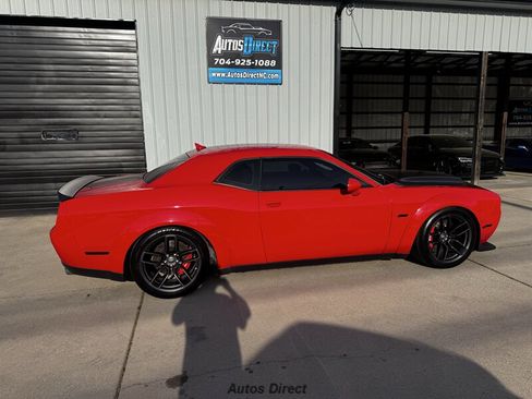 Used 2022 Dodge Challenger R/T Scat Pack image 10
