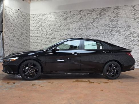 New 2026 Hyundai Elantra Sport image 5