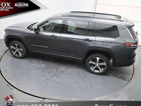 Used 2024 Jeep Grand Cherokee L Limited image 27